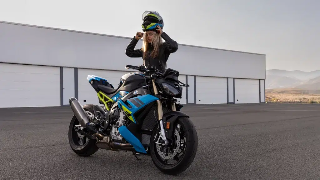 Essai S 1000 R bleue moto bmw