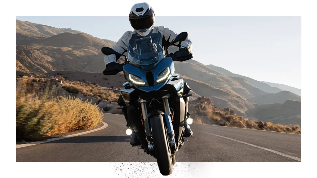 Essai de la S 1000 XR moto bmw sur route de montagne